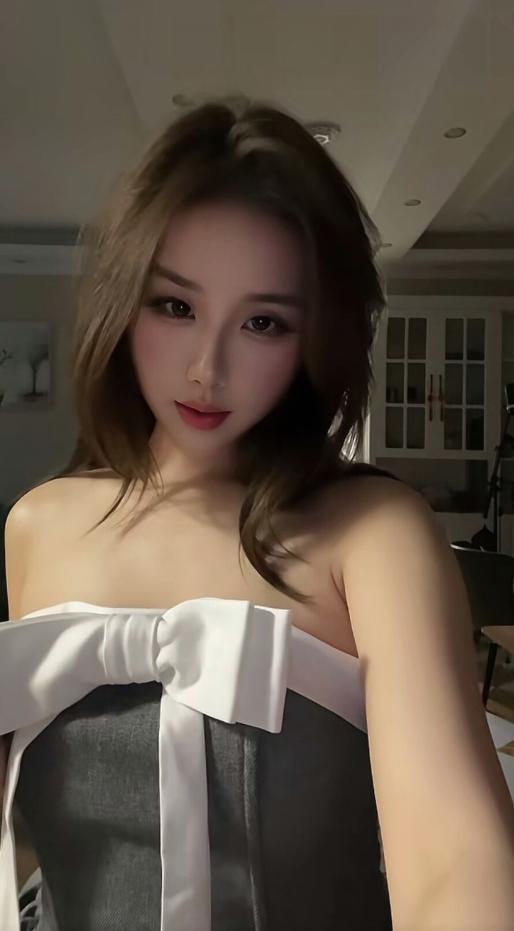 娇躯养眼迷人浪货