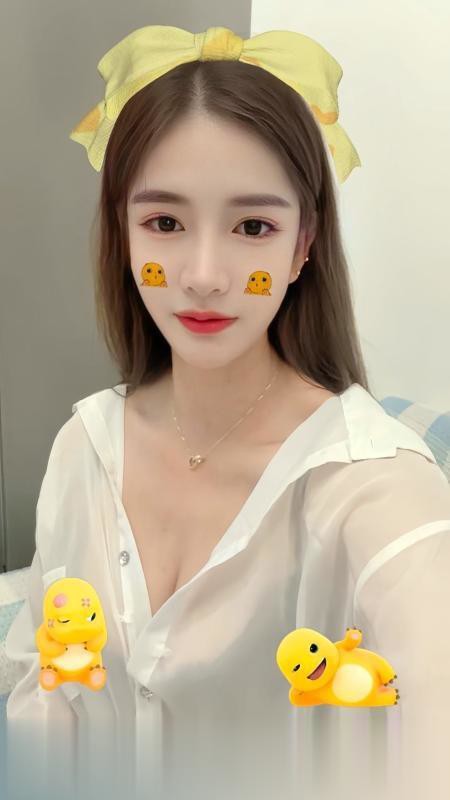 苏州昆山骚女调教艾莉居家开课的小姐姐