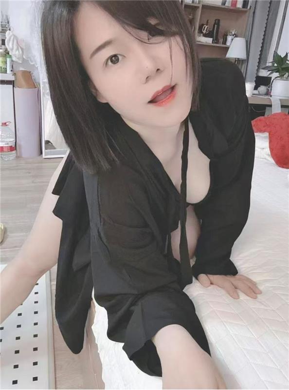 湖北-武汉光谷天然美乳妹子