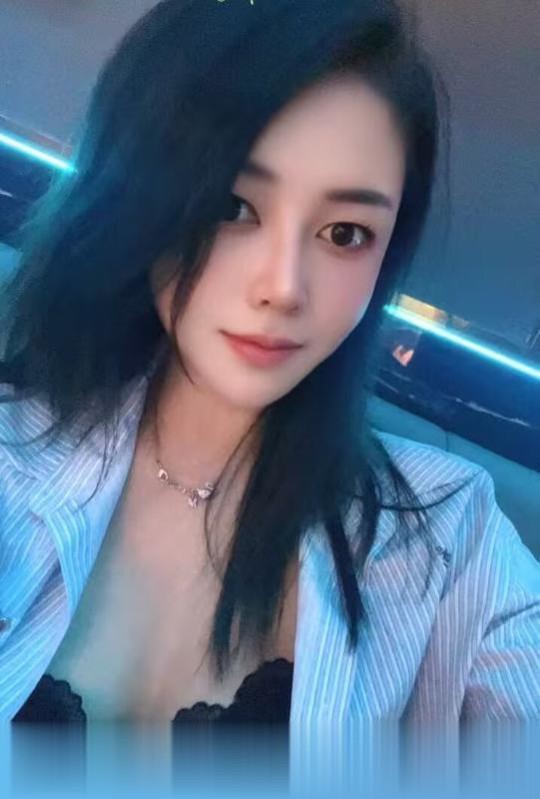 杭州美女苏瑶翘臀大奶妹子,身材不错胸挺大屁股翘