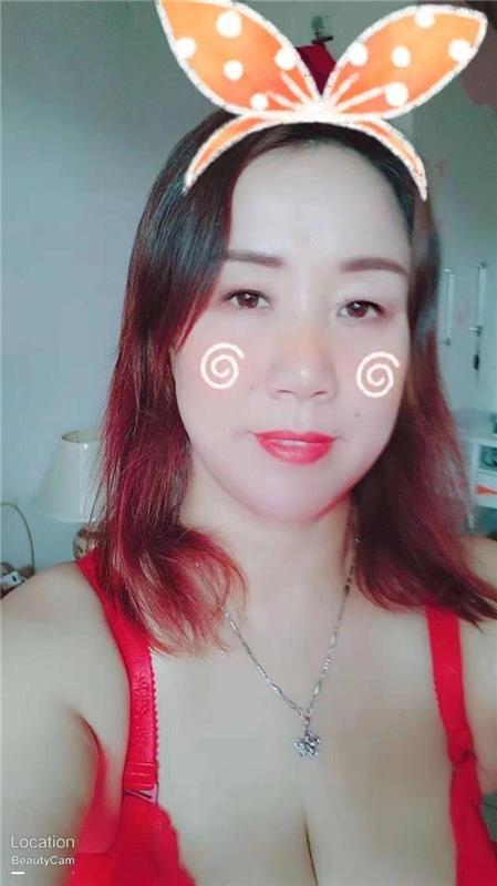河东区万新村天山路附近很骚的熟女,性价比高服务不错