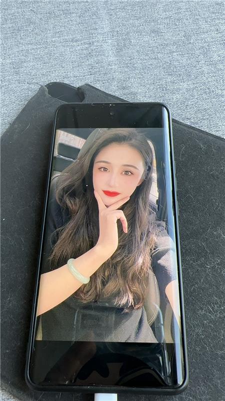 辽宁-大连丝袜熟女,太性感了按摩推油,丝袜足交