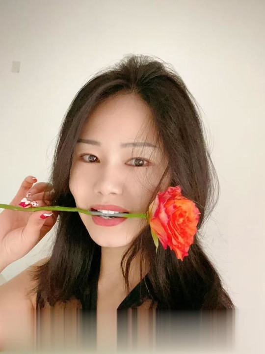 广东-深圳翘臀风骚老师