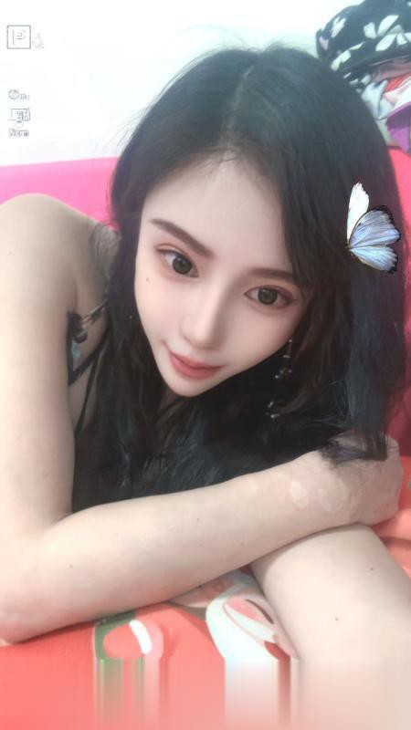 硚口冰冰..颜值属于中等，身材挺好