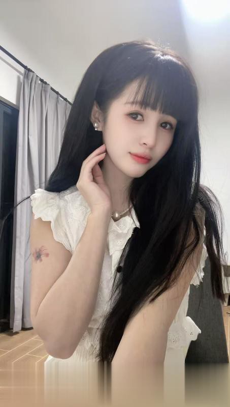 广东-广白云叮当..皮肤白白嫩嫩，甜美可爱那种
