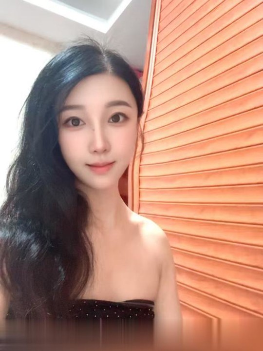 武汉洪山高挑小仙女