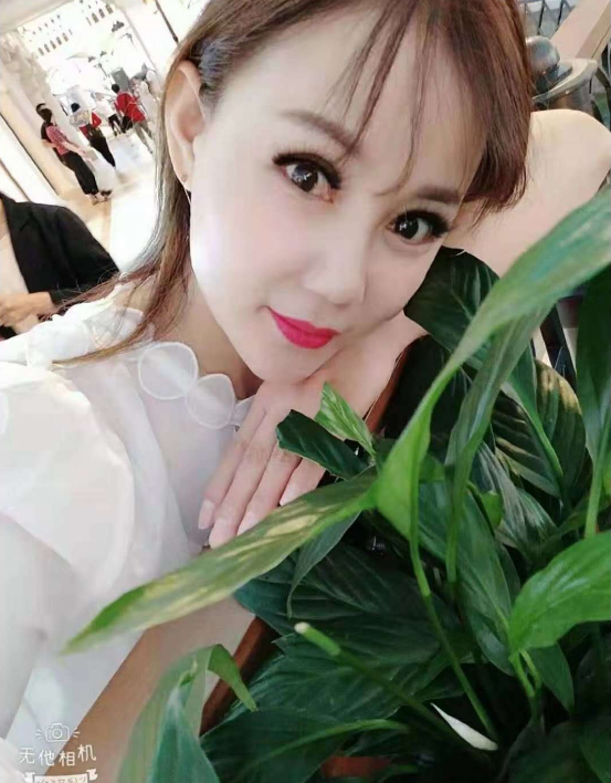 一个服务控妹子,看颜值的绕行