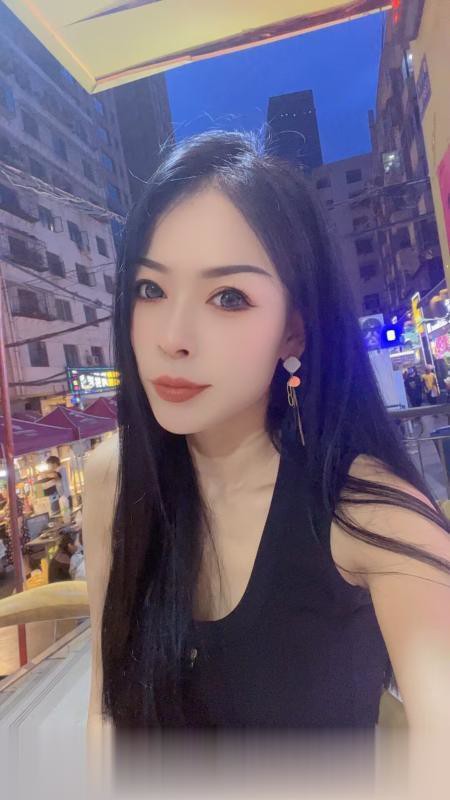 甘肃兰州修车高挑少妇