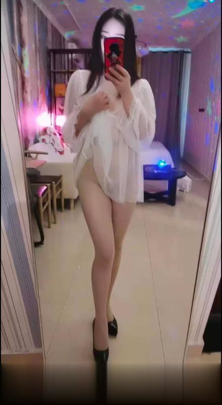 成都人妻诱惑..老师皮肤白,腿细,屁股大