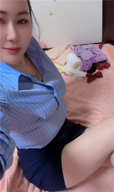 上海爆乳风骚姐姐约到太值了,过年也在