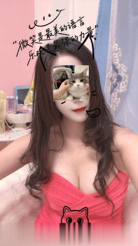 广州大奶肤白 微微