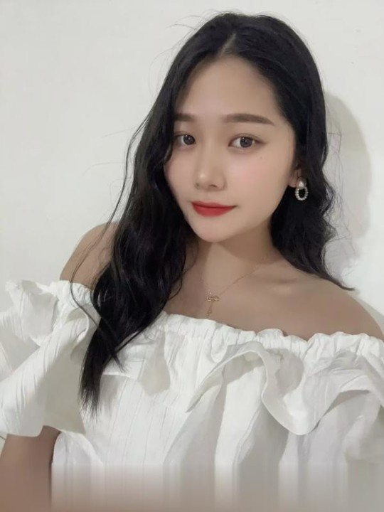 深圳风骚萝莉小安这个小可爱姐姐长相中shang