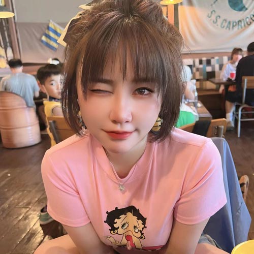 草房香香 皮肤白皙身材紧致颜值高 不错的体验!