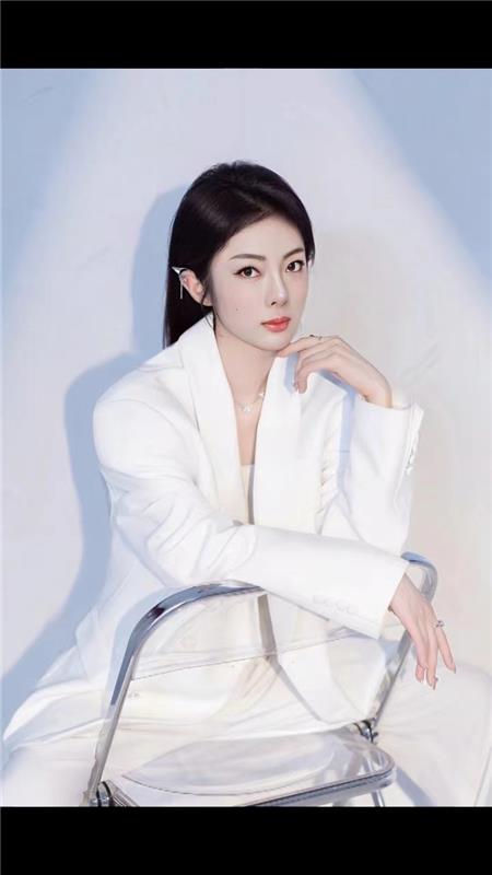 服务型美女,有气质
